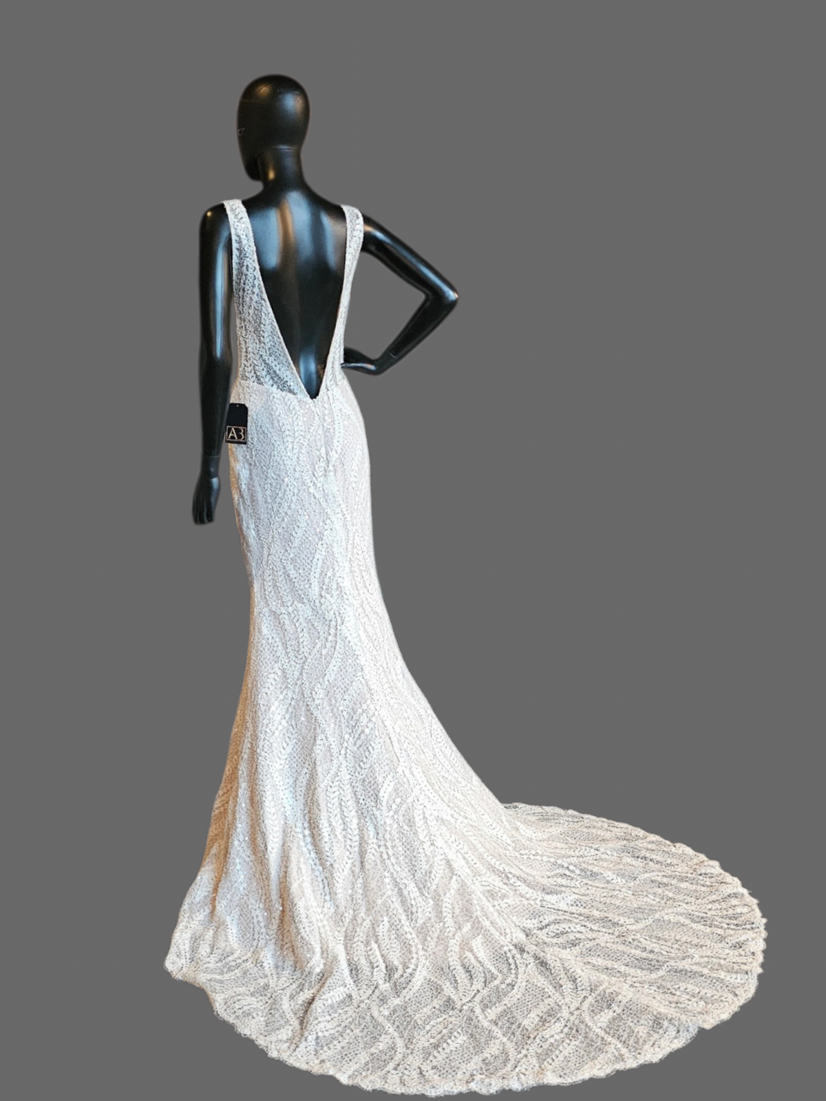 Ivory Lace Plunge Fitted - Justin Alexander