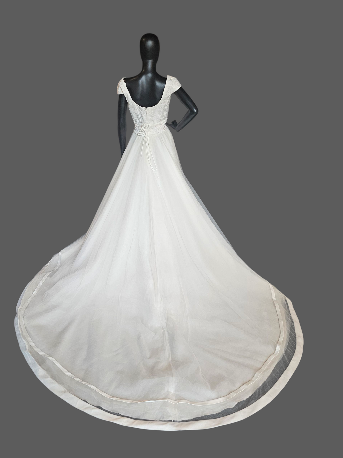 Vintage Ivory/Pink Embroidered Cap Sleeve A-Line Wedding Gown