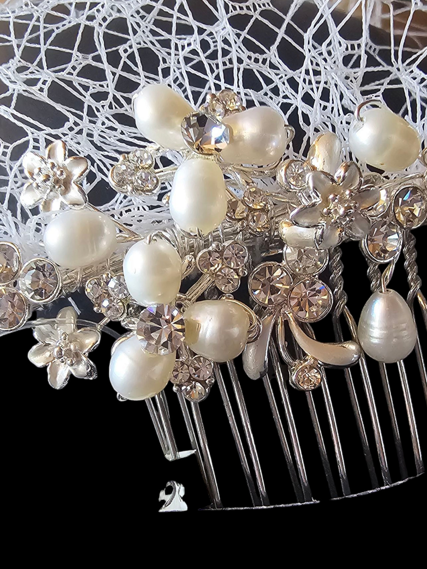 Silver Freshwater Pearl/Crystal Comb W/Net Facinator Veil