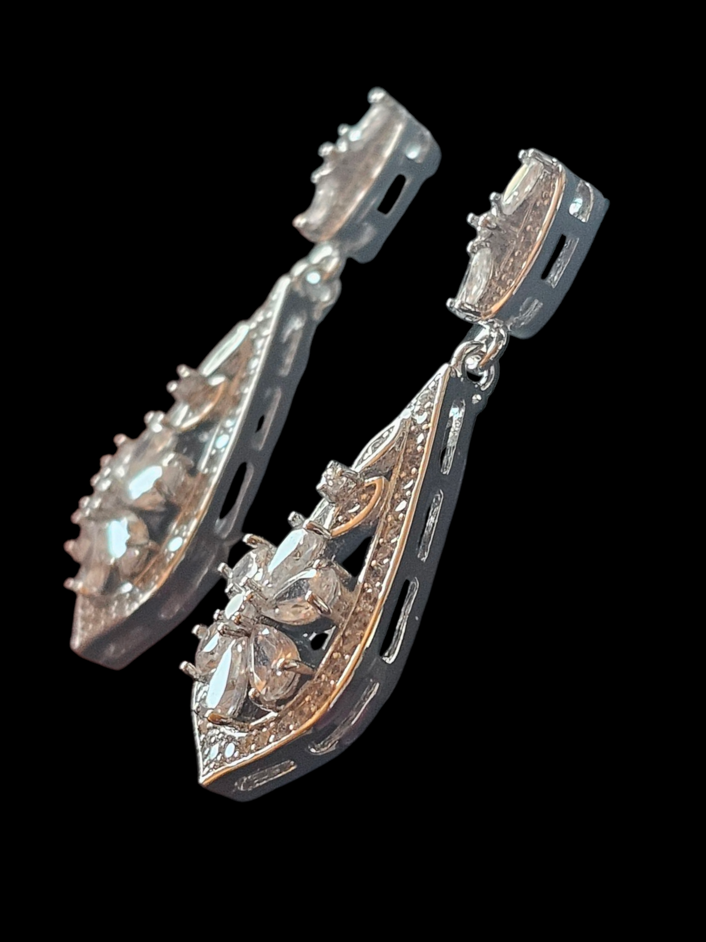 Small Floral Filigree Teardrop Earring