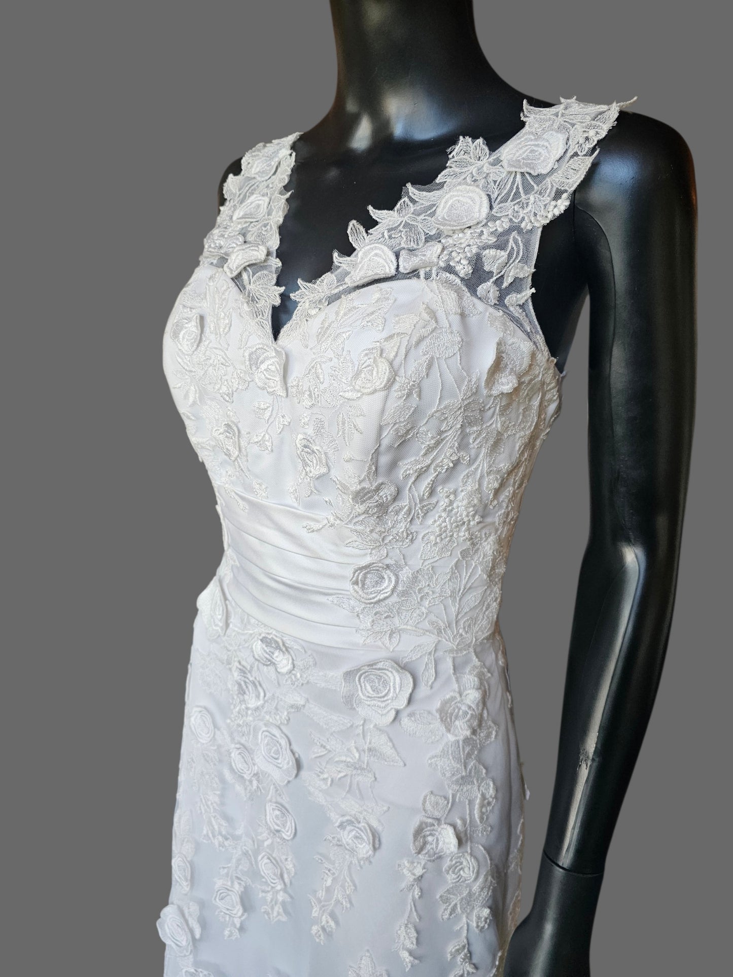 White 3D Floral Lace Straight Cut / Flared V-Neck Wedding Gown - MTA Solano
