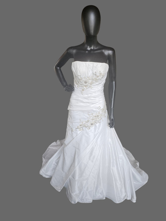 White Taffeta Side Sweep Detailed Applique Strapless - Casablanca