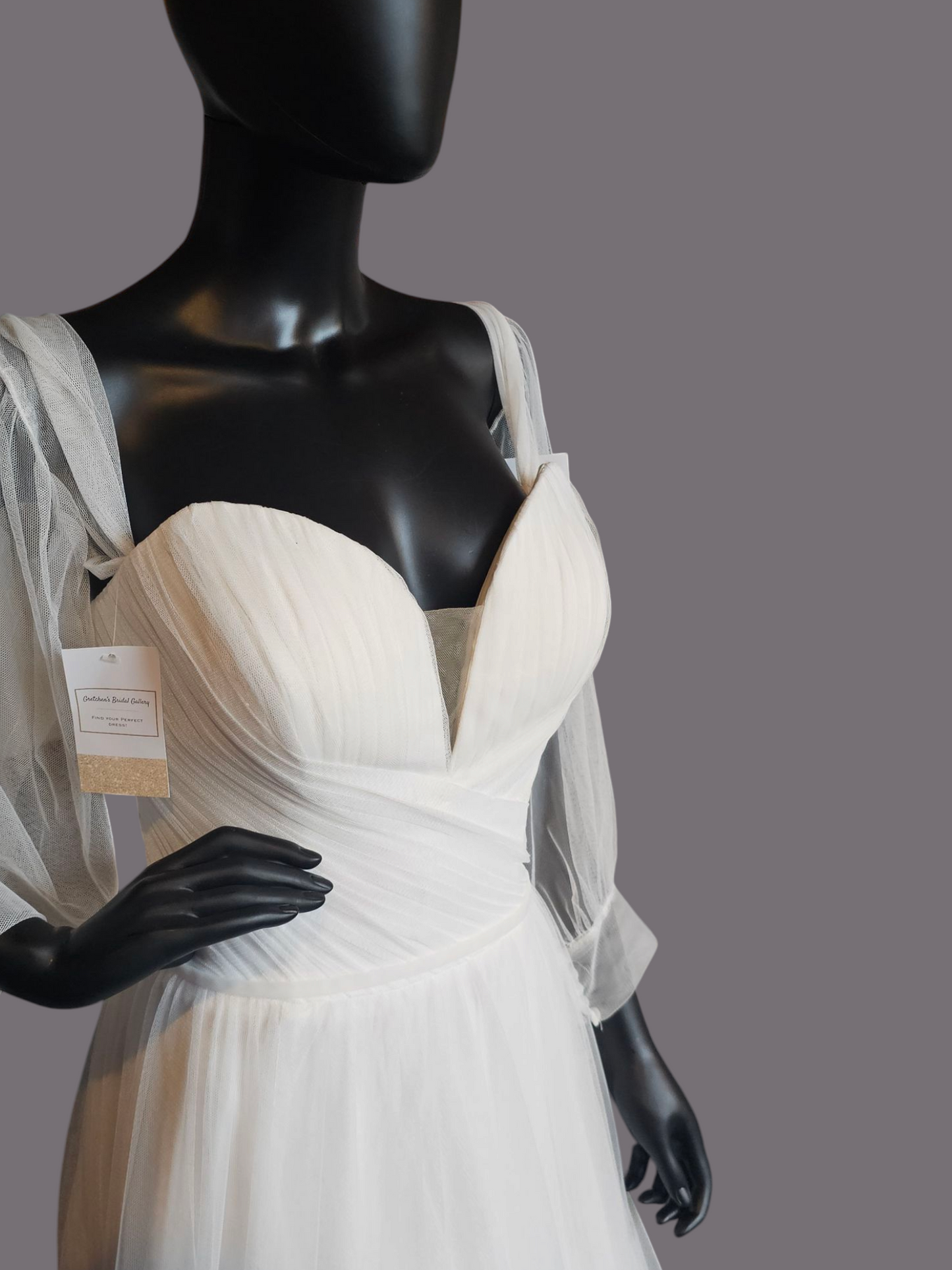 Sweetheart Plunge Detached Sleeve Ivory Netting Wedding Gown