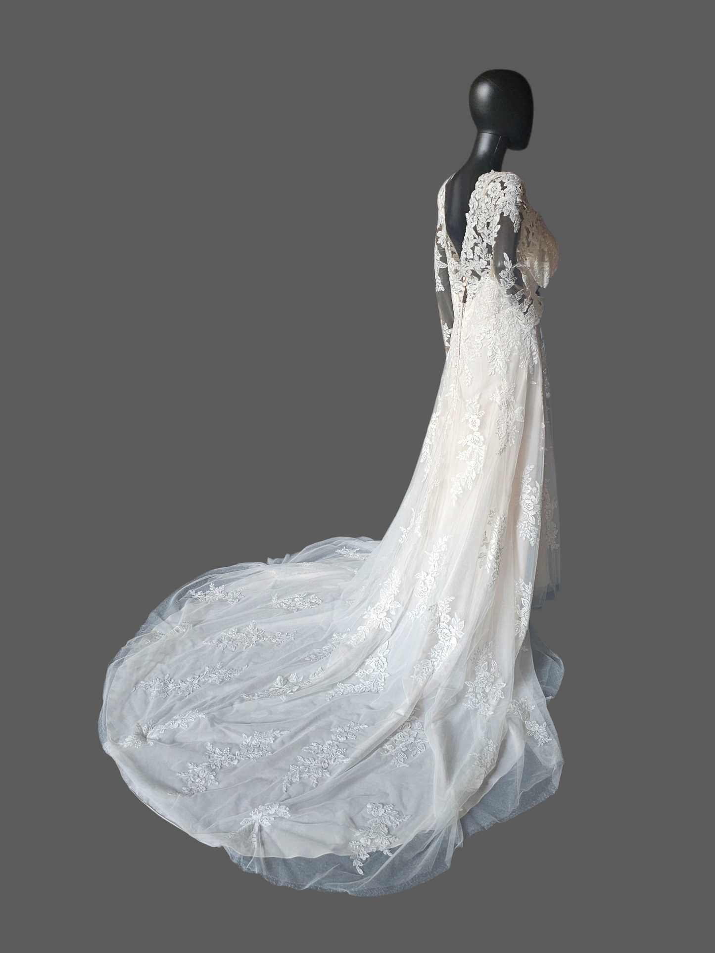 Blush/Ivory Floral Lace Long Sleeve Wedding Gown NWOT - Mori Lee