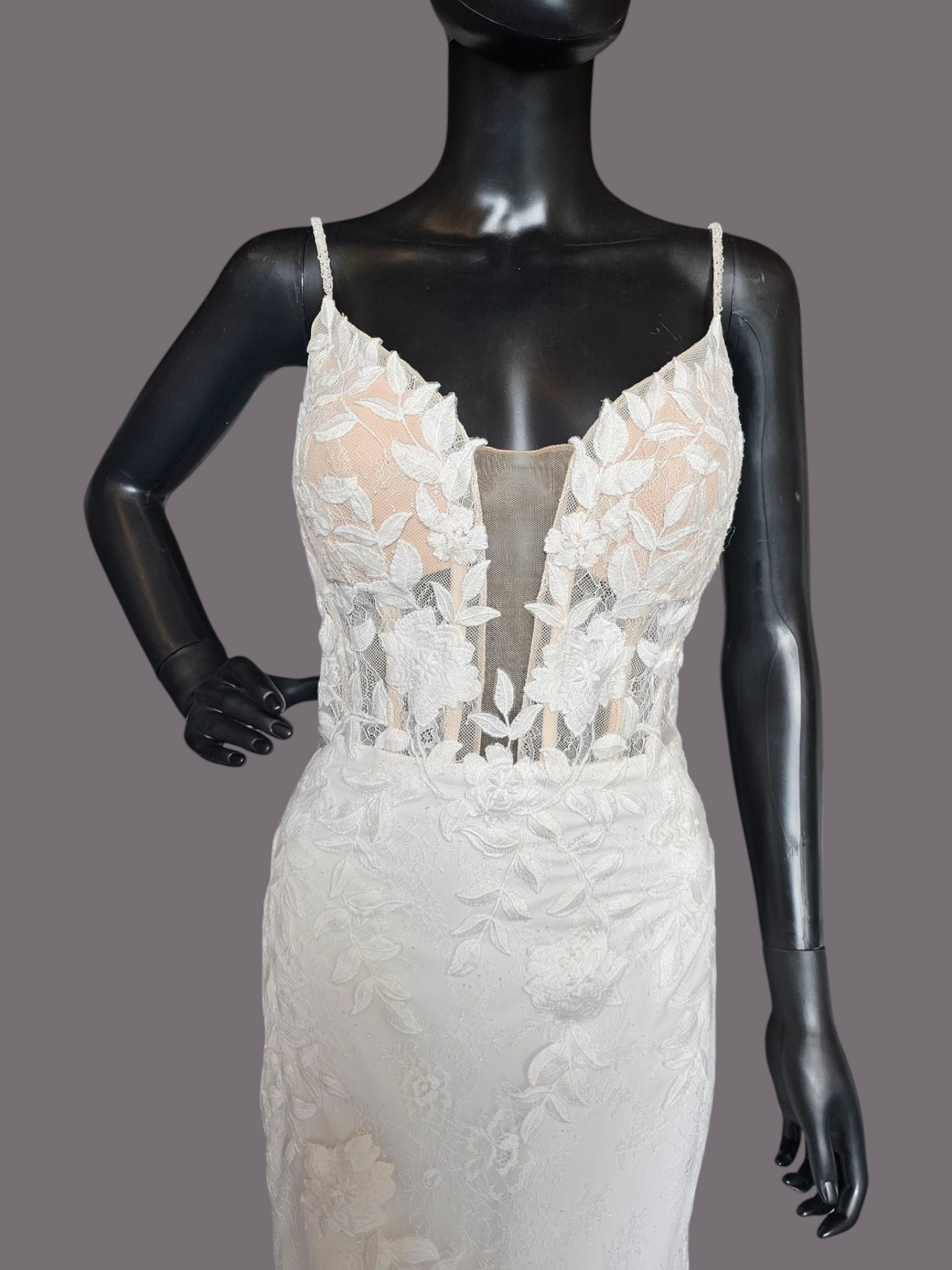 Ivory Lace Illusion Plunge Fitted - Brooklyn Grace
