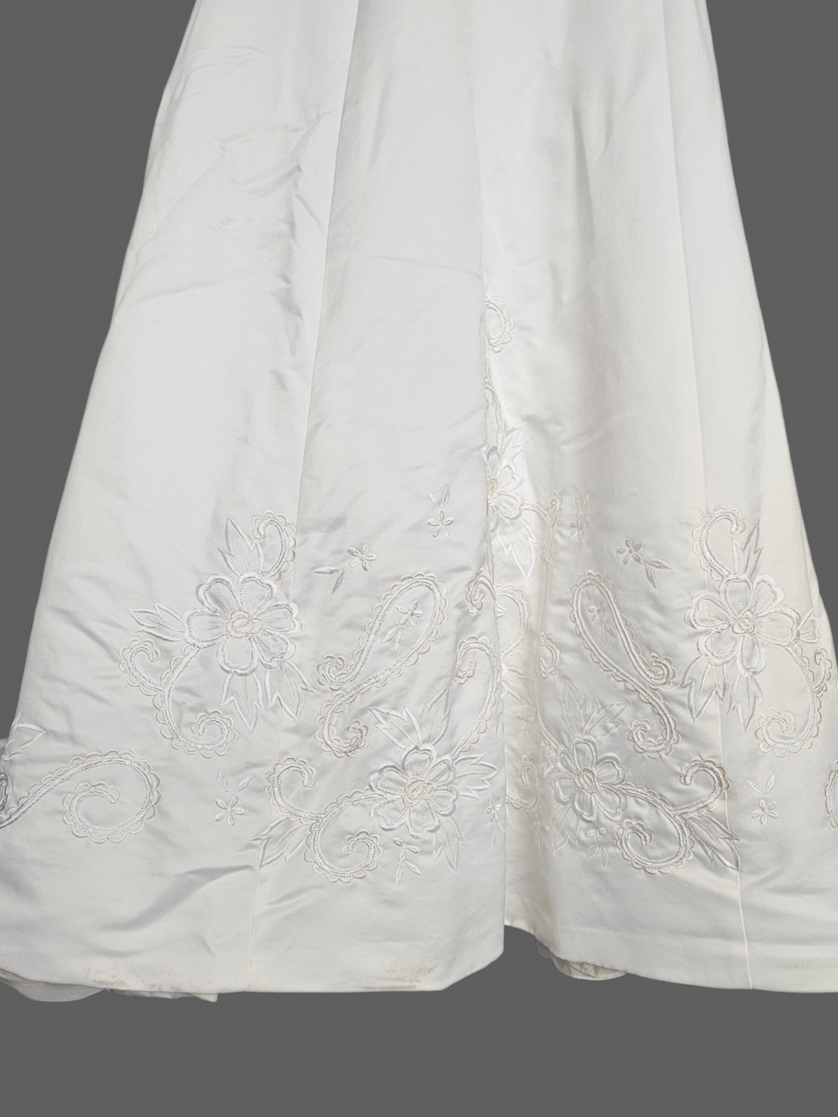 Vintage Ivory Satin Embroidered Scoop Neck Wedding Gown - Gloria Vanderbuilt