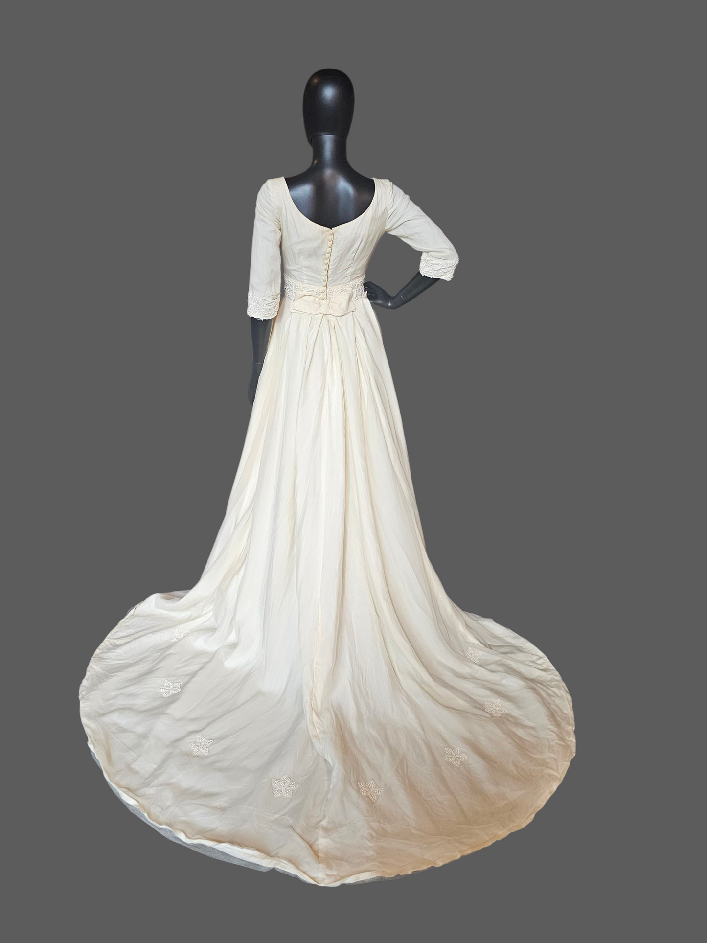 Vintage 60's Straight Cut Bateau Neck 3/4 Sleeve Wedding Gown W/Detachable Train