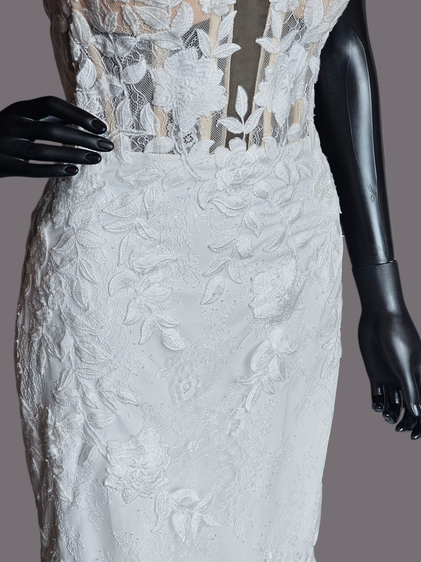 Ivory Lace Illusion Plunge Fitted - Brooklyn Grace