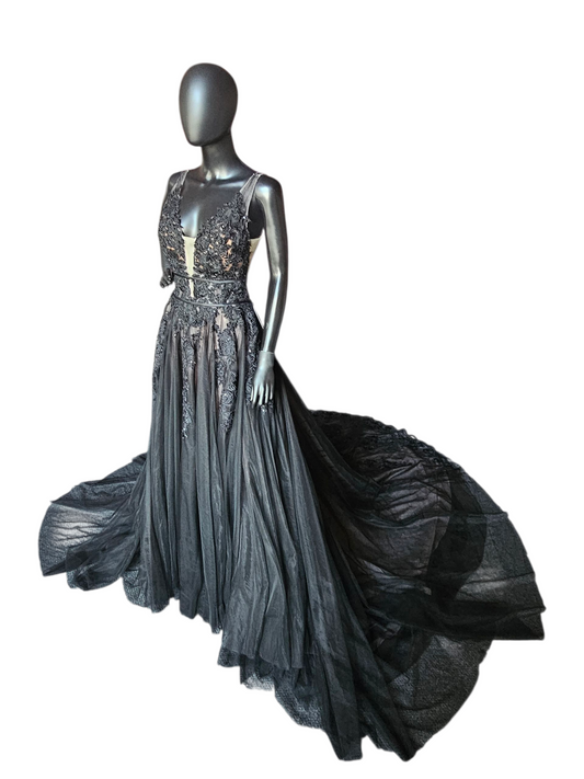 Black/Blush Plunge V-Neck A-line Wedding Gown NWOT - Mori Lee