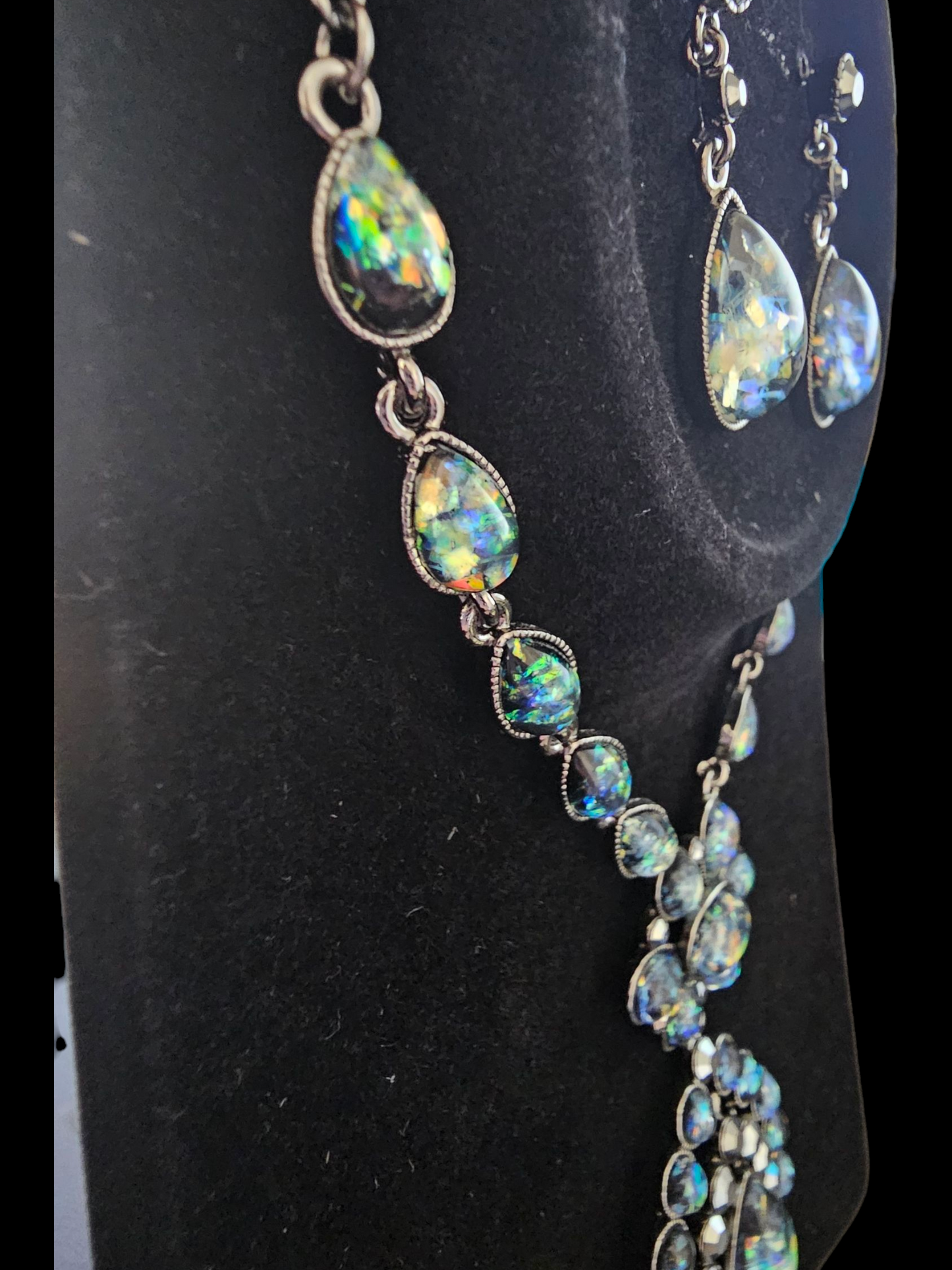 Burnished Silver Blue/Green Resin Necklace/Earring Set