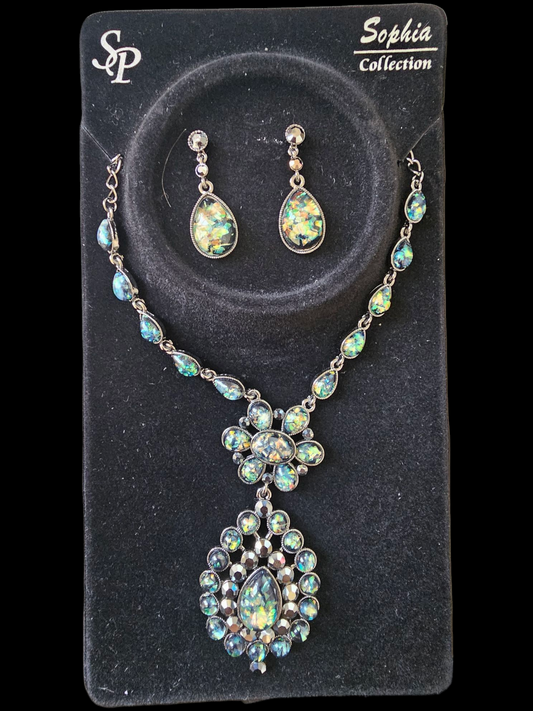 Burnished Silver Blue/Green Resin Necklace/Earring Set