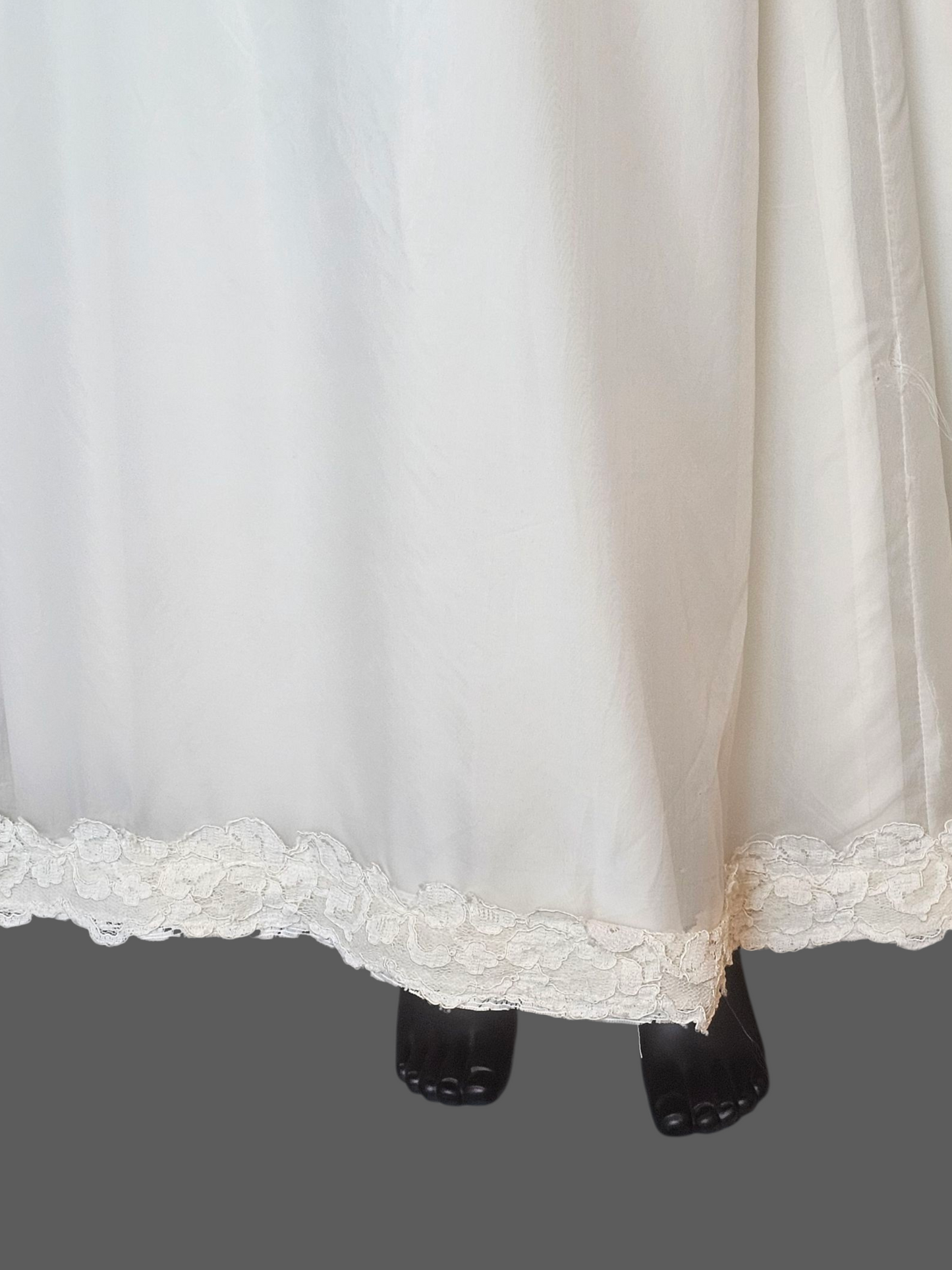 Vintage Ivory Empire A-Line Wedding Gown - Renewal