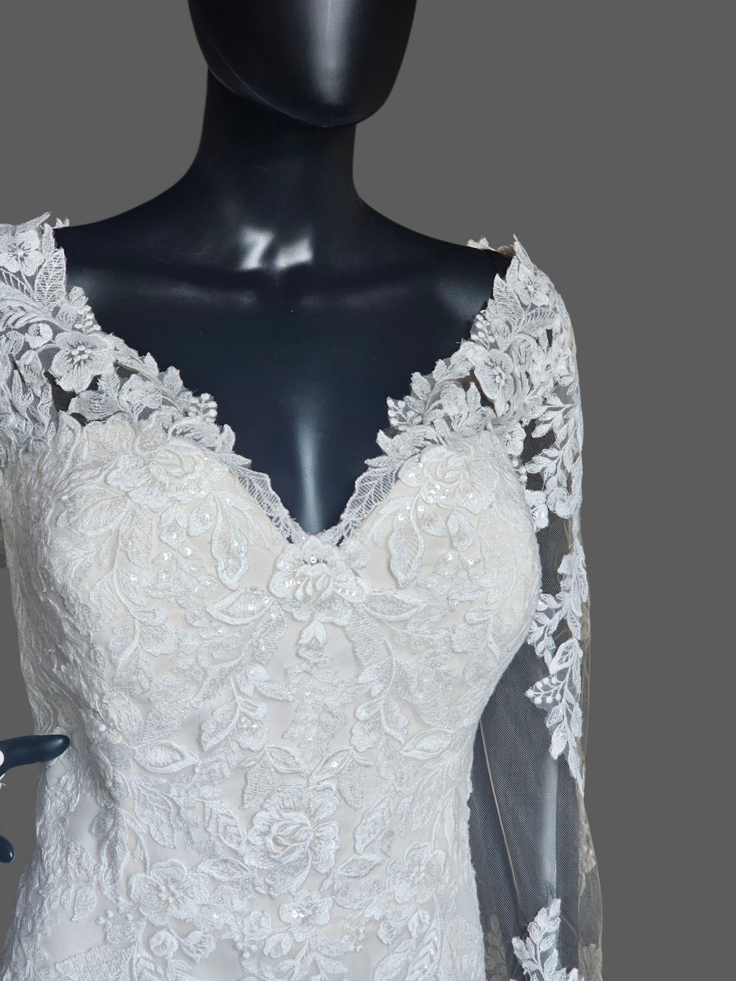 Blush/Ivory Floral Lace Long Sleeve Wedding Gown NWOT - Mori Lee