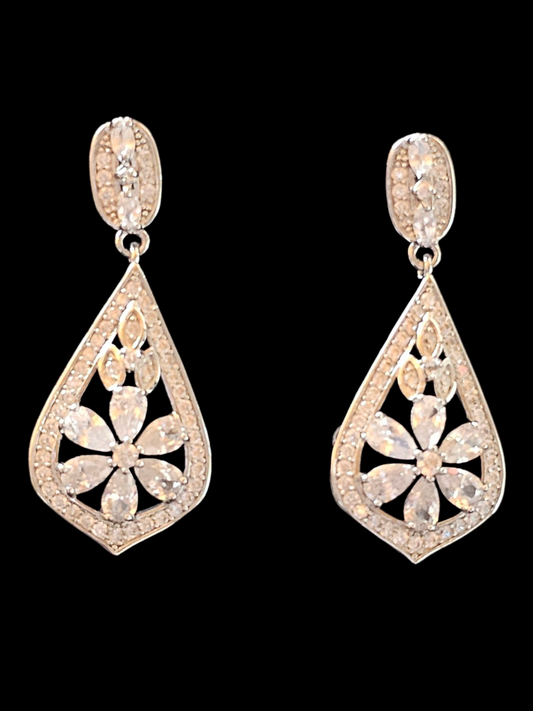 Small Floral Filigree Teardrop Earring