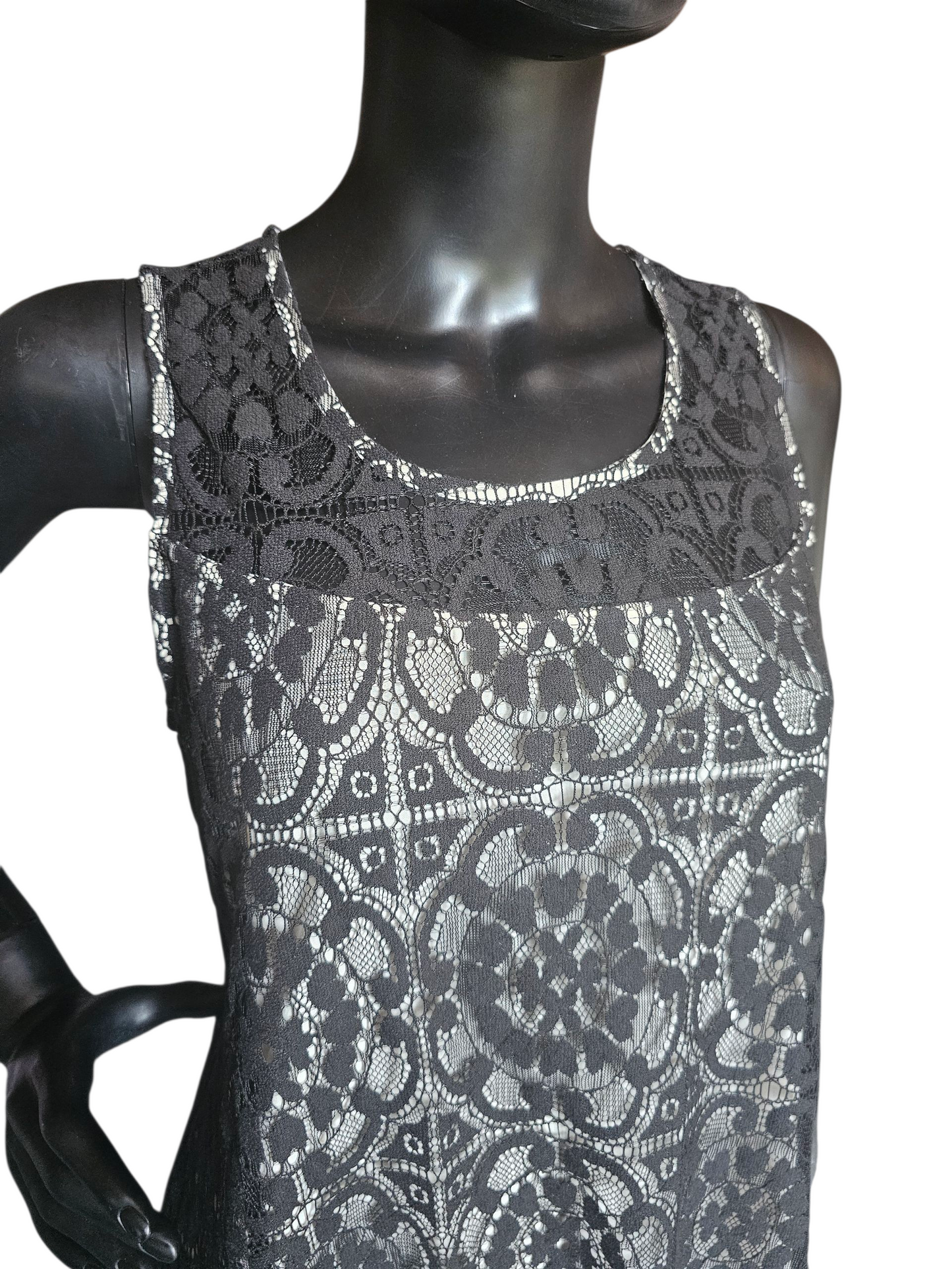 Black/White Lace Overlay Shift Dress - NWT - Simply Noelle