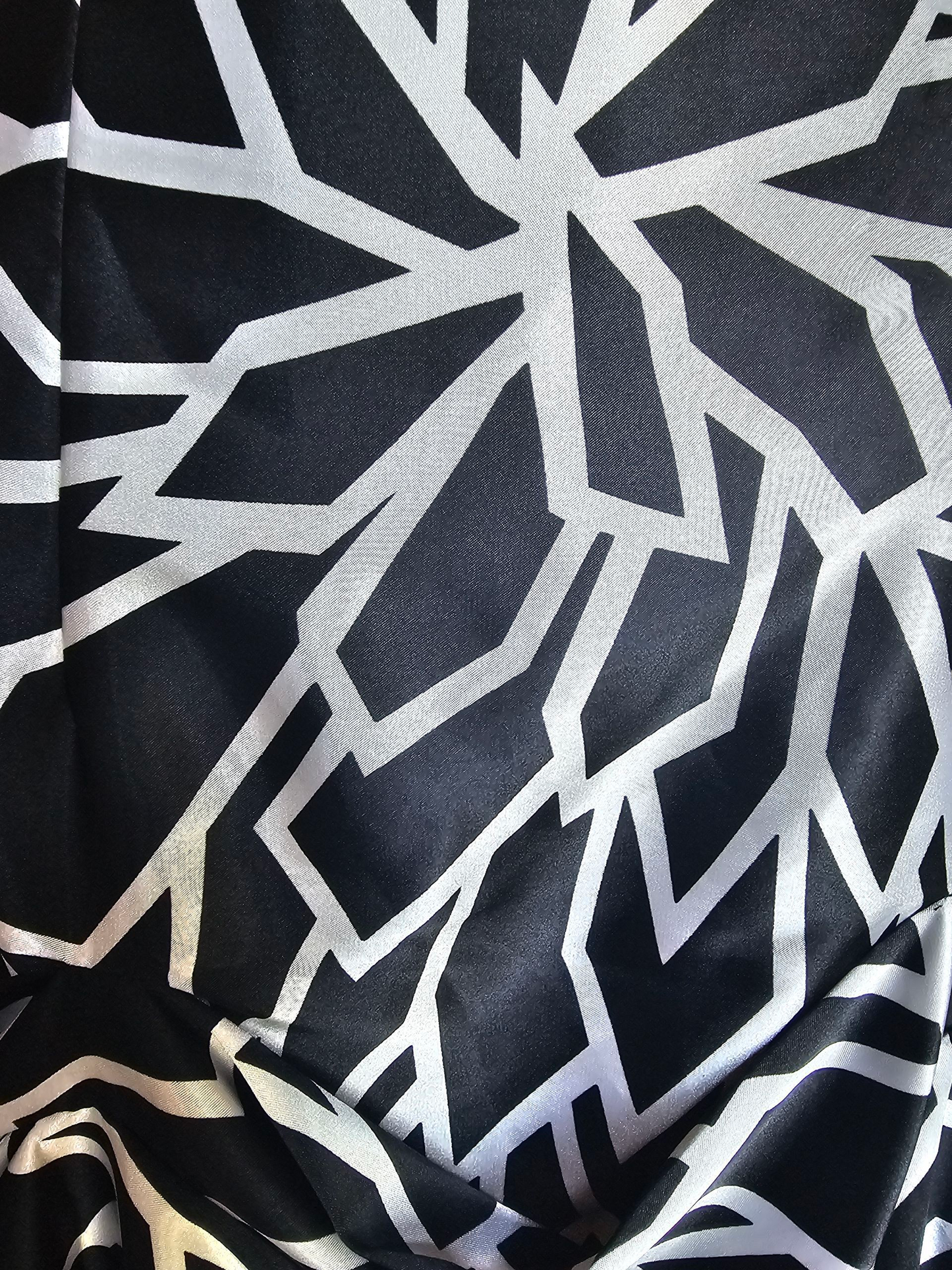 Vintage Y2K Black/White Abstract Yellow Accent Cocktail/Party Dress - Jessica McClintock Gunne Sax