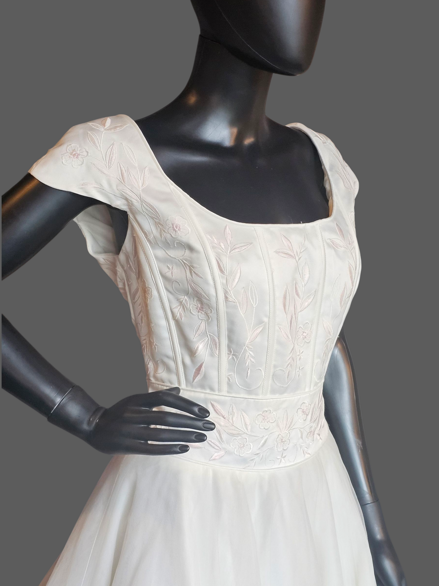 Vintage Ivory/Pink Embroidered Cap Sleeve A-Line Wedding Gown