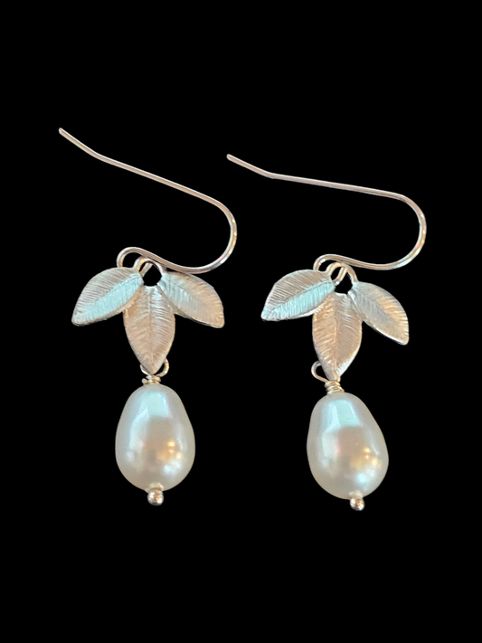 Faux Pearl Floral Drop Earring