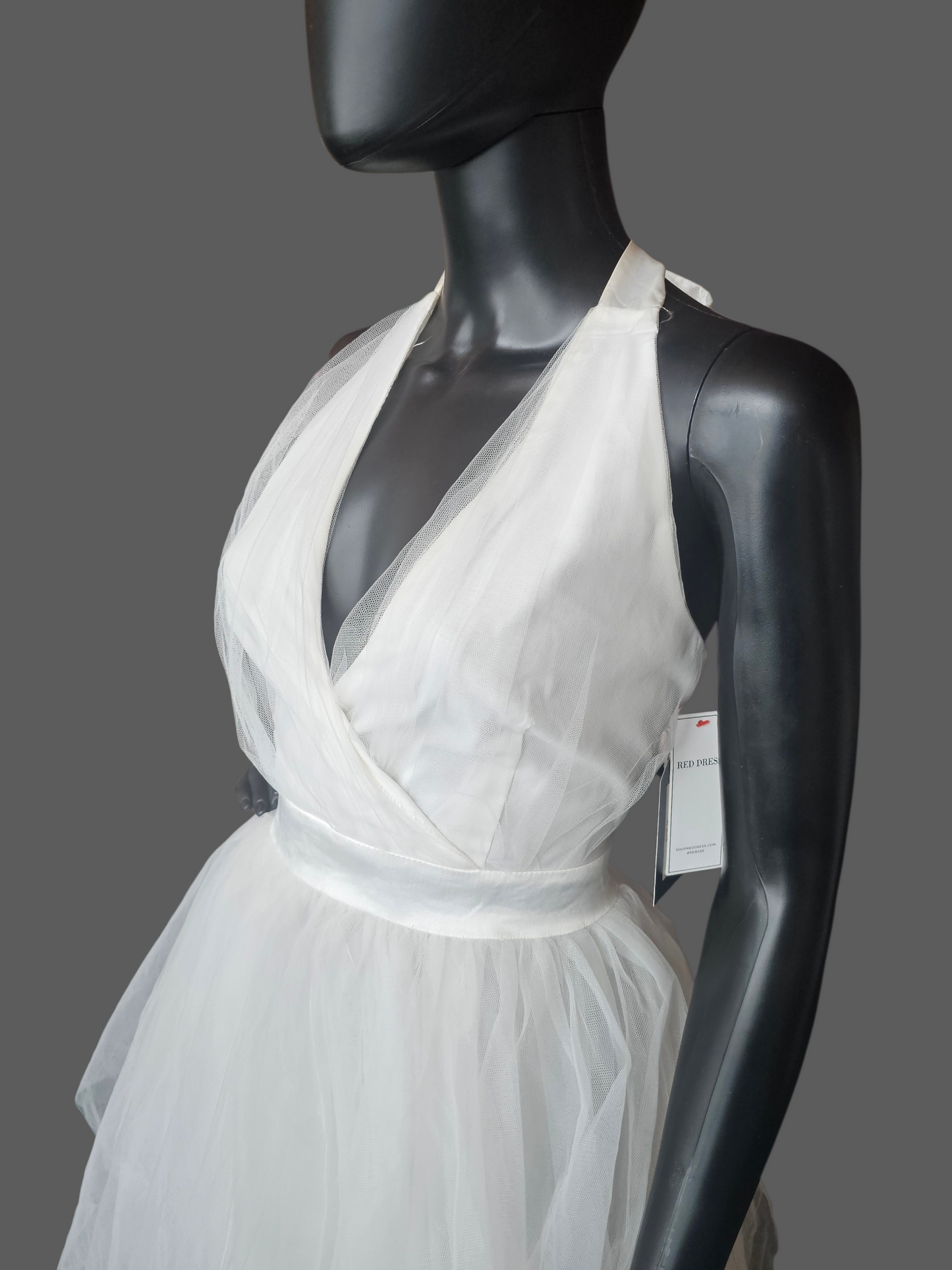 White Tulle Halter Tiered Beach/Informal Wedding Gown NWT - Red Dress