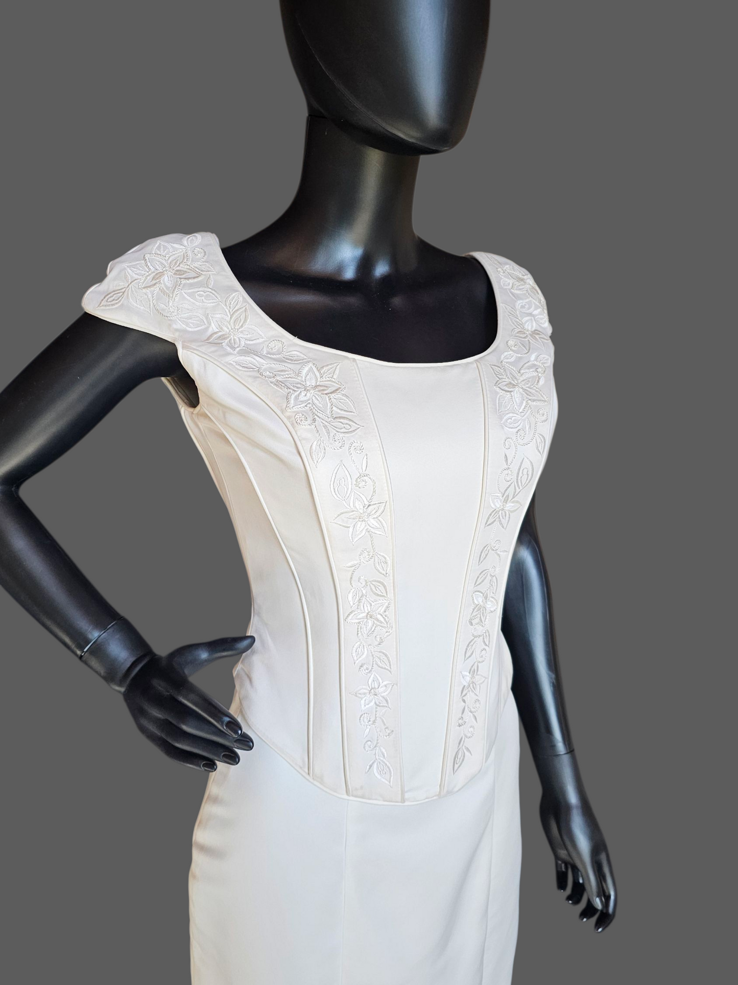 Fitted Cap Sleeve Basque Waist 3 Piece Wedding Gown - Detatchable Train