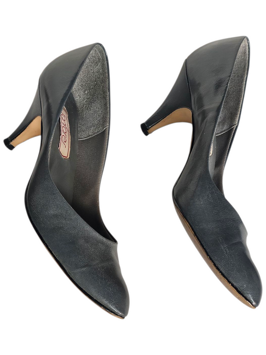 Vintage Fanfares Grey Leather Heel Pump