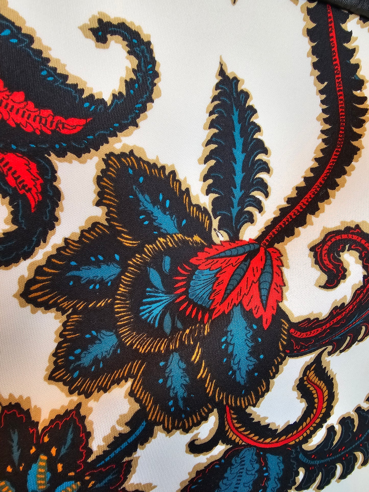 Bisou Bisou Pattern Stretch Jersey Sheath Cocktail Dress