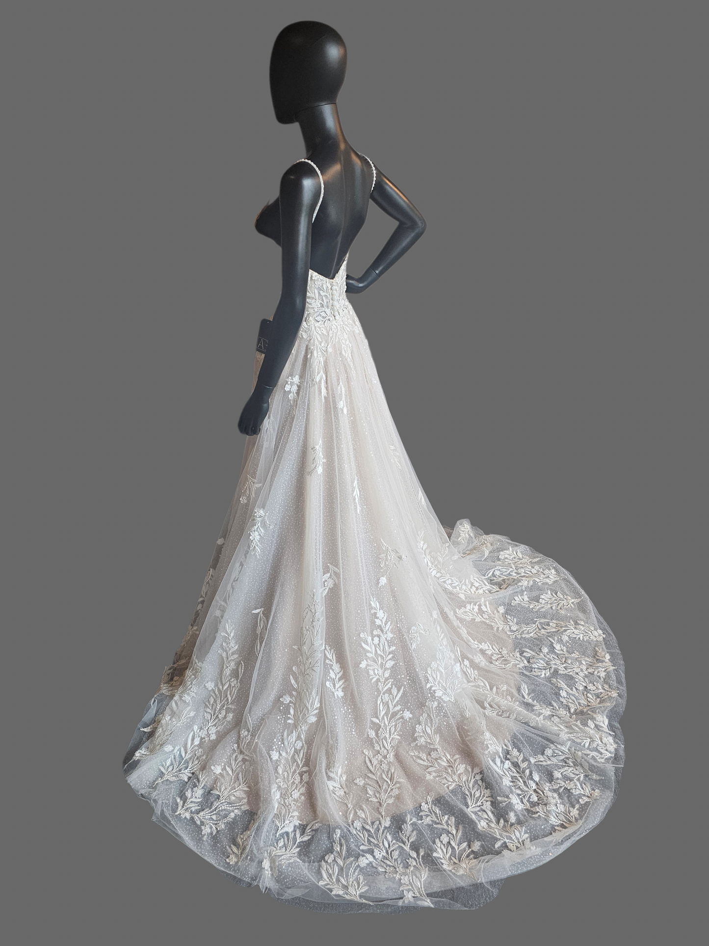 3D Floral Ivory/Champagne A-Line (NEW Without Tags) Wedding Gown - Maggie Sottero