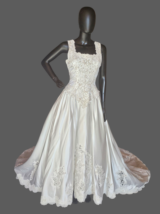Vintage 2-Tone Square Neck Renaissance Waist Wedding Gown - Michelangelo