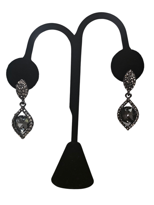 Black Teardrop Small Earring